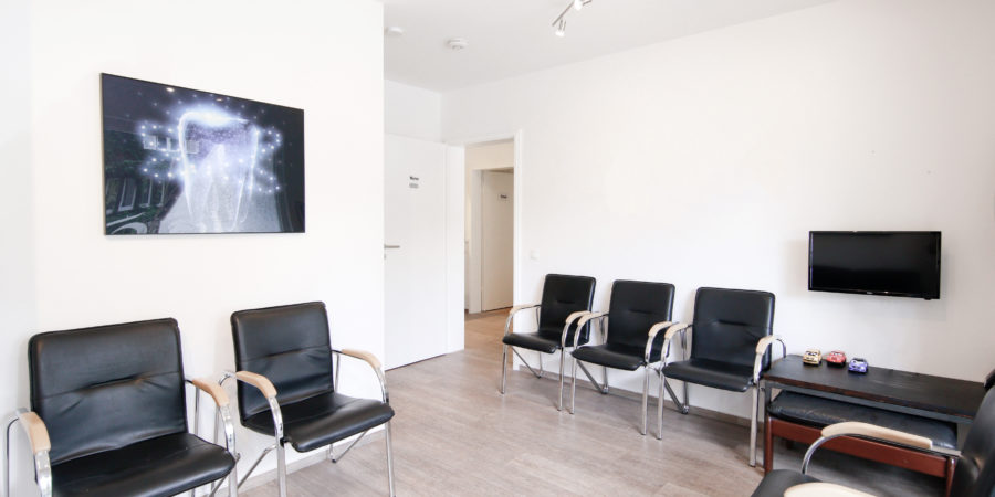 Zahnarzt Bonn - Venusberg, Ippendorf, Dottendorf, Kessenich, Friesdorf, Poppelsdorf - Wartezimmer