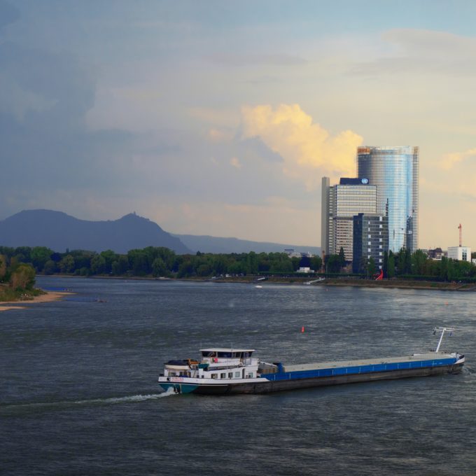 Zahnarzt Bonn - Venusberg, Ippendorf, Dottendorf, Kessenich, Friesdorf, Popplesdorf, Röttgen - Rhein mit Posttower